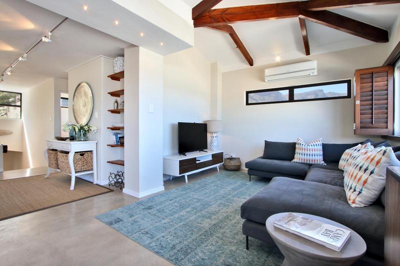 4 Bedroom Property for Sale in Bakoven Western Cape